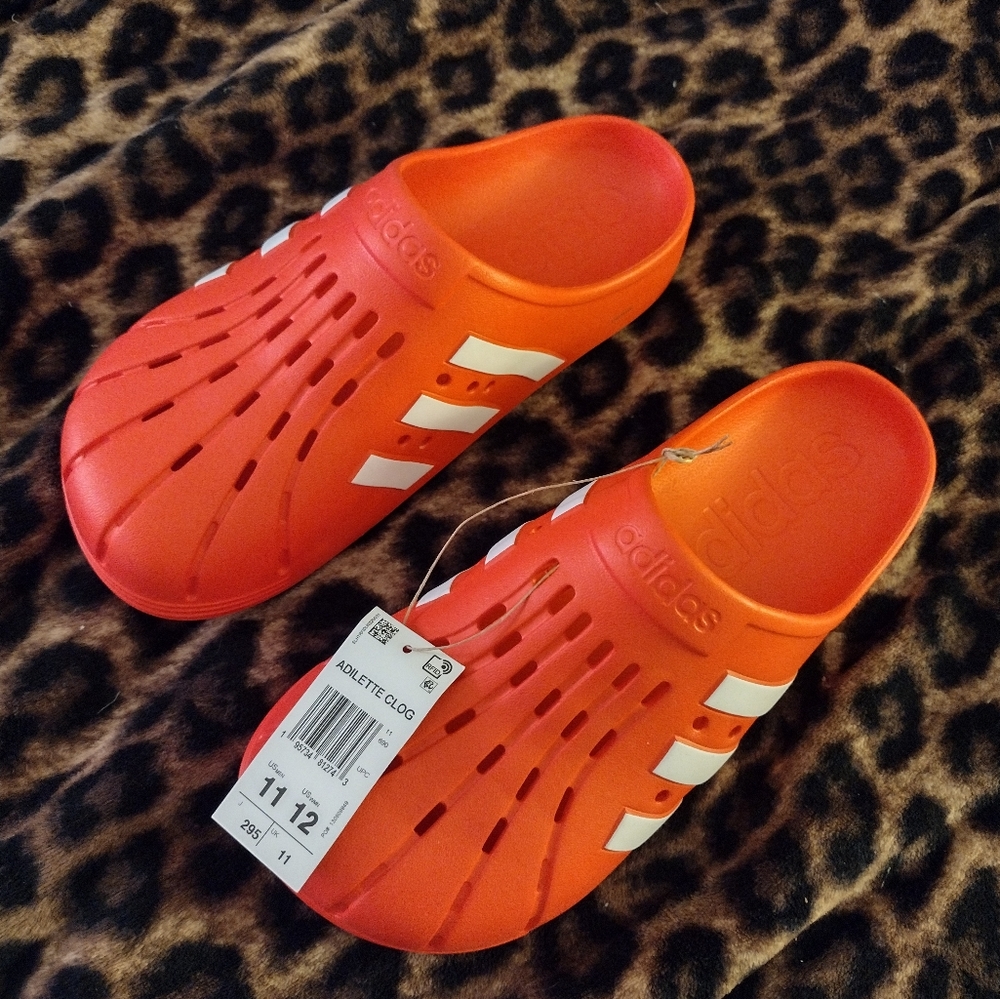 NWT Men's Adidas Clogs
